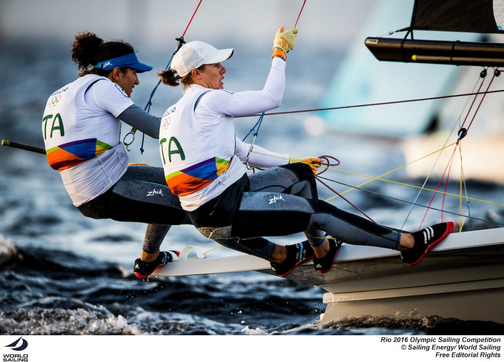 Giulia Conti e Francesca Clapcich nelle prime regate della loro Olimpiade. Foto Sailing Energy